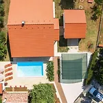 Haus Daniela Mit Ueberdachter Terrasse Und Pool By Interhome * Loborika
