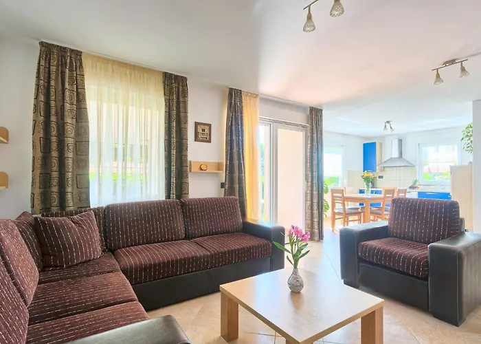 Haus Daniela Mit Ueberdachter Terrasse Und Pool By Interhome Loborika