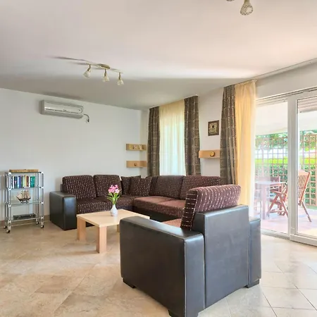 Haus Daniela Mit Ueberdachter Terrasse Und Pool By Interhome * Loborika