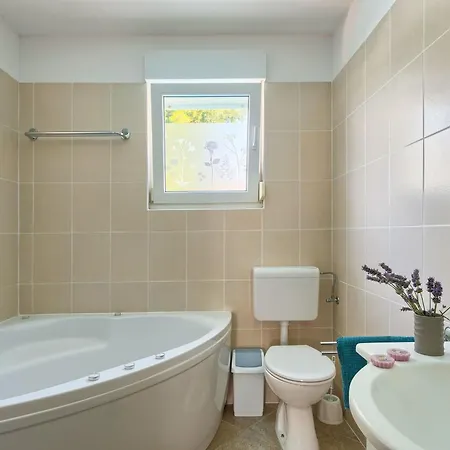 Haus Daniela Mit Ueberdachter Terrasse Und Pool By Interhome *