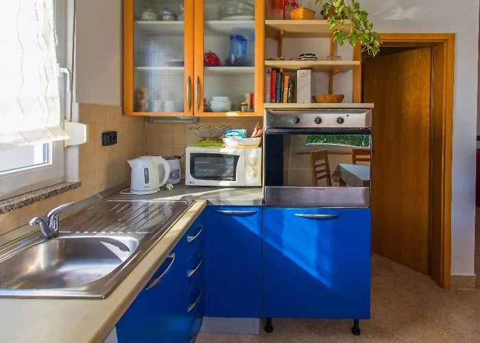 Haus Daniela Mit Ueberdachter Terrasse Und Pool By Interhome *